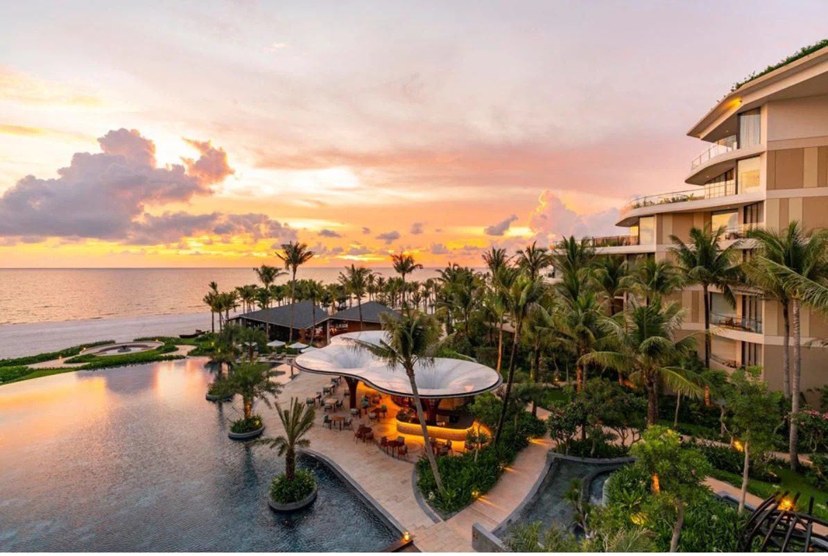 Ngam Hong Hon Tren Bai Bien Phu1