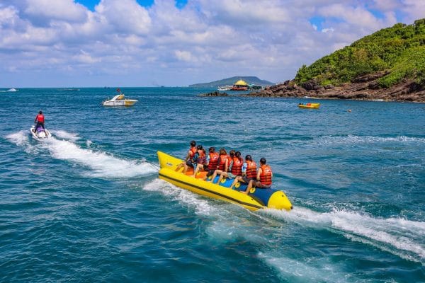 Hoat Dong Giai Tri Va The Thao Nuoc Tai Phu Quoc 4