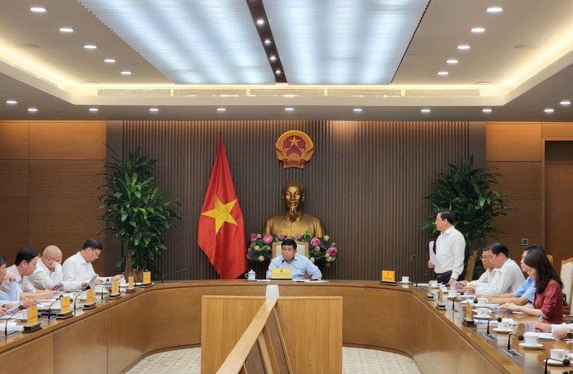 Phó Thủ tướng Nguyễn Chí Dũng họp rà soát tình hình triển khai các dự án phục vụ Hội nghị APEC 2027.